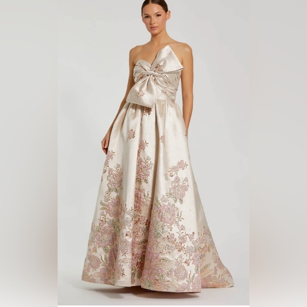 Mac Duggal Brocade Strapless Floral Gown w/Bow Detail Style #20974 Size 10